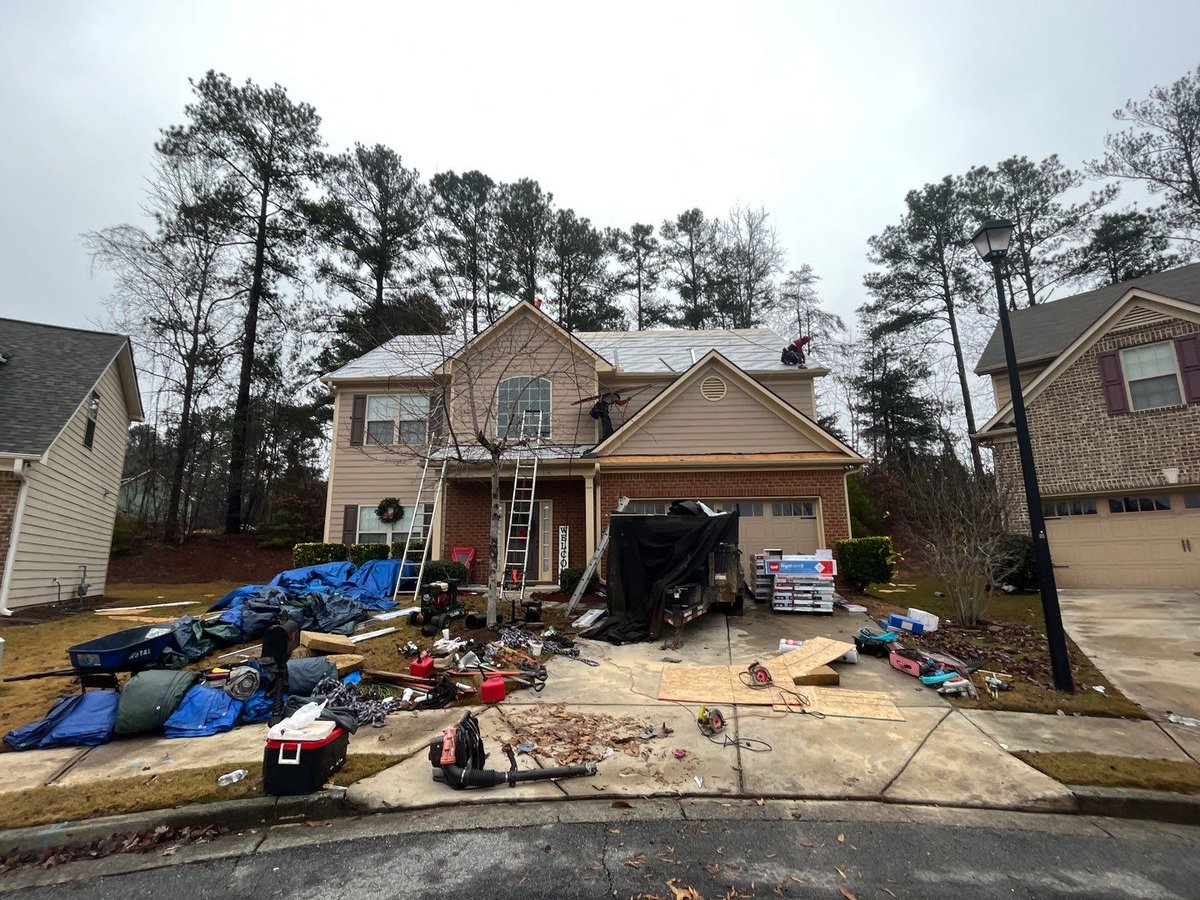 ProShieldGA's tweet image. 🙌 Buford calls, we answer! 🙌 

Property managers look no further than the one-stop-shop of Pros at SkyShield Roofing. 

Need a painless fix for your owners?

Call ANYTIME for a full inspection and game plan. 

678-502-8968
Info@skyshieldroofing.com