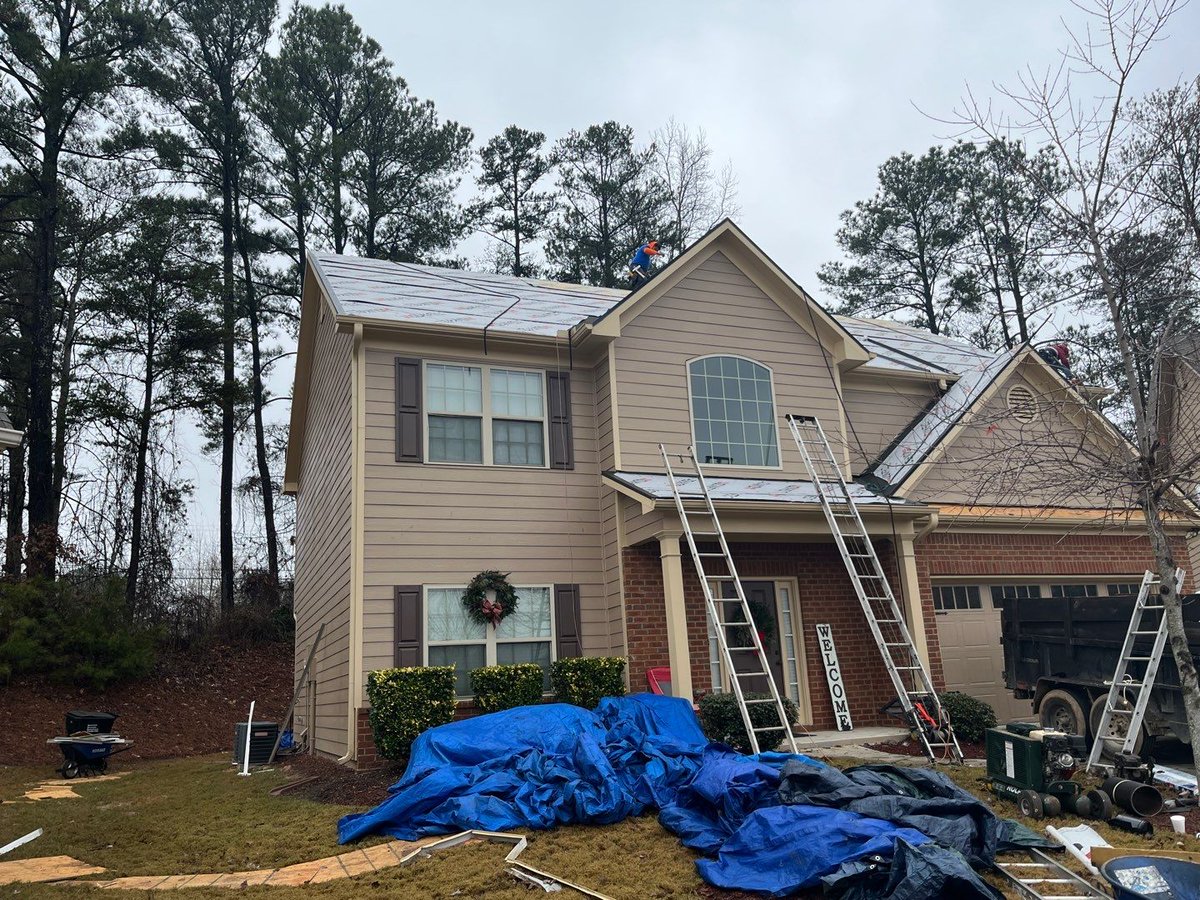 ProShieldGA's tweet image. 🙌 Buford calls, we answer! 🙌 

Property managers look no further than the one-stop-shop of Pros at SkyShield Roofing. 

Need a painless fix for your owners?

Call ANYTIME for a full inspection and game plan. 

678-502-8968
Info@skyshieldroofing.com