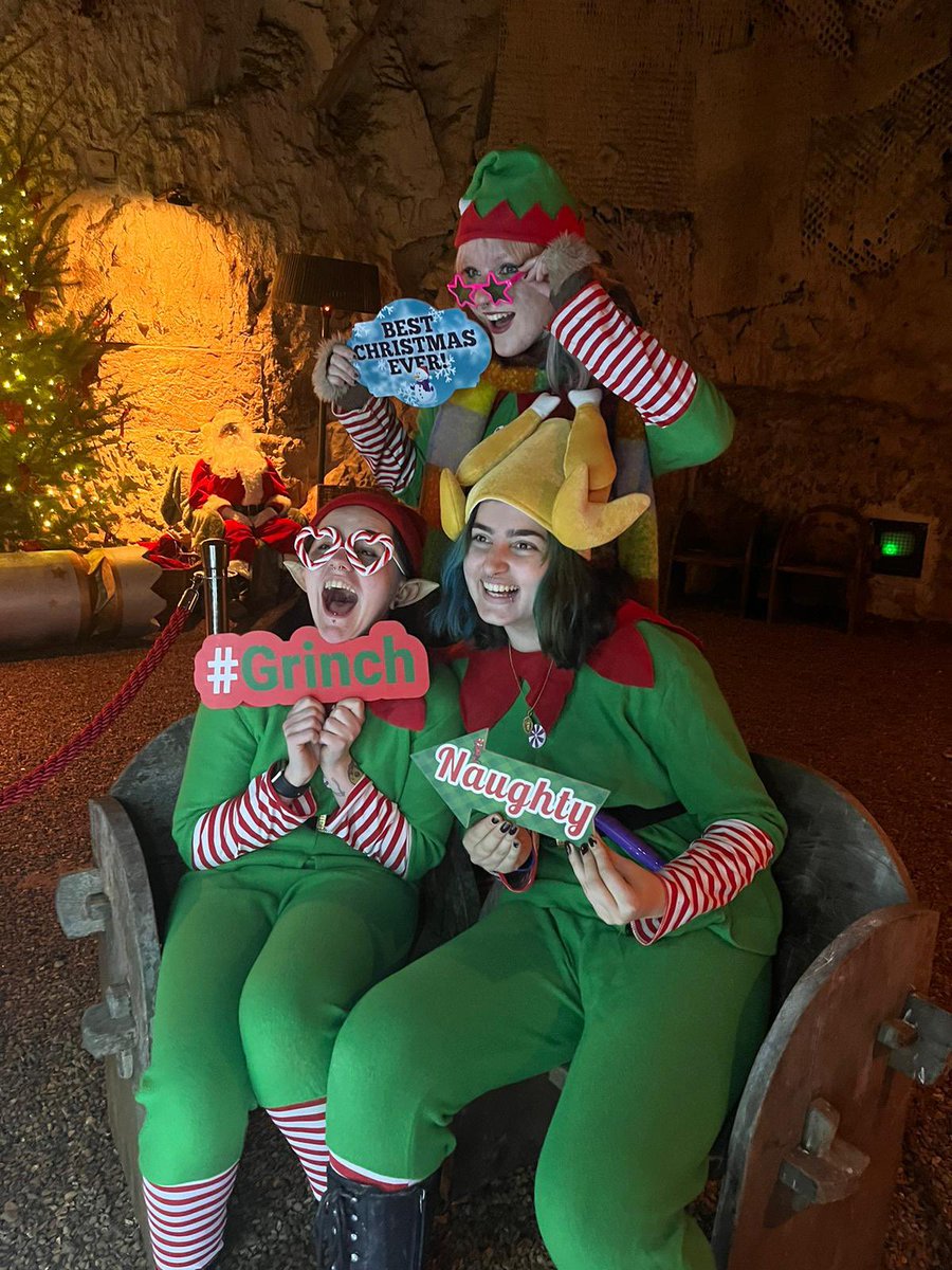TheBestBooths's tweet photo. What a day we’ve had down a secret cave with Santa and his Elves. 

#christmas #magicmirror #photobooth #makingmemories #santa https://t.co/nRQcKy0oe4
