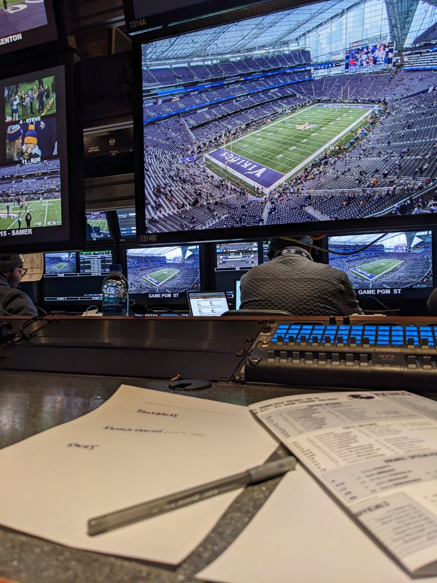 TedLeroux's tweet photo. Tracking stats for NFL Network coverage of Vikings-Colts. https://t.co/toZiiN6drN