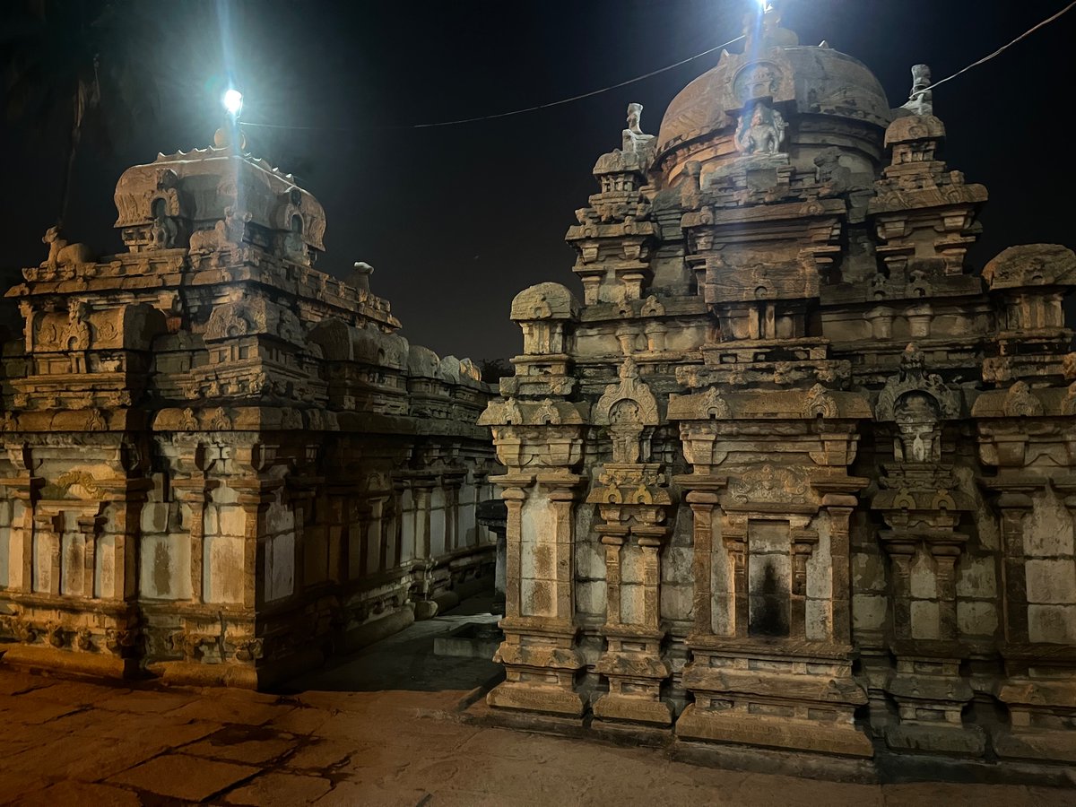 sridatta_a's tweet photo. We visited 1200+ old Beguru Panchalingeshvara temple today evening which was originally built by Gangas and is one of the oldest🛕in Bengaluru. https://t.co/LA1r5YsfcK