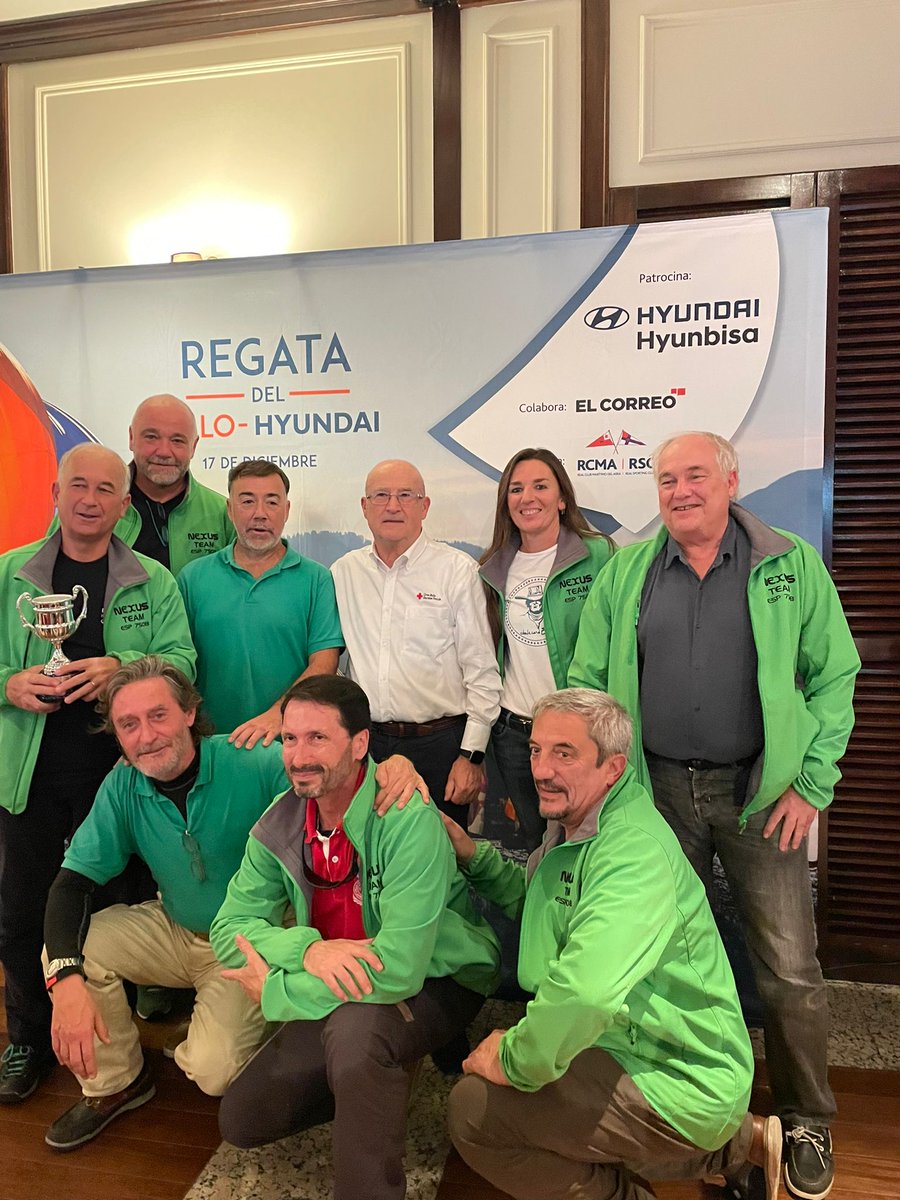 CruzRojaBizkaia's tweet photo. [#AlianzasCruzRoja]
Hacemos entrega del V Trofeo Social Cruz Roja en el @RCMARSC.

Zorionak!

#TrofeoCruzRoja
#RCMARSC https://t.co/dXYalCjL3A