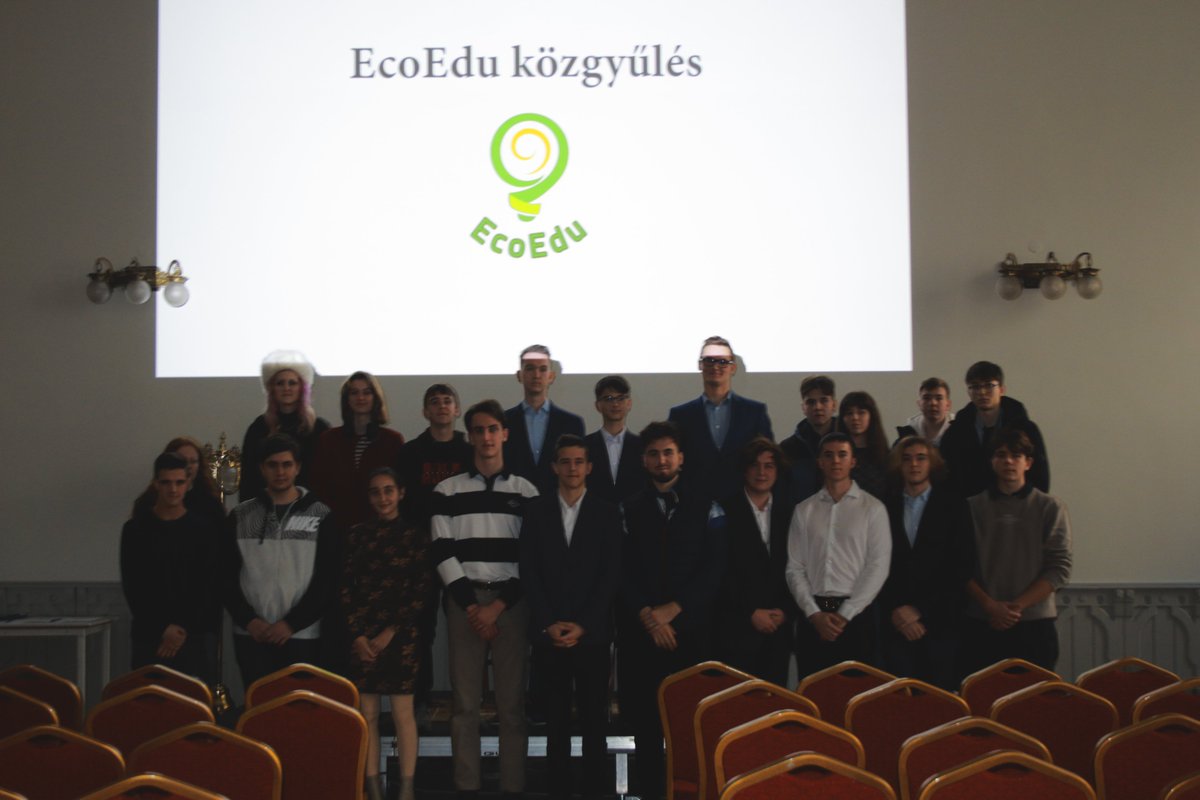 ecoedukacio's tweet photo. A mai nap folyamán sor került az egyesület első közgyűlésére. A produktív napról blogbejegyzés is készül majd. 
https://t.co/uF7zvVBhHT https://t.co/un1D8uaGk9