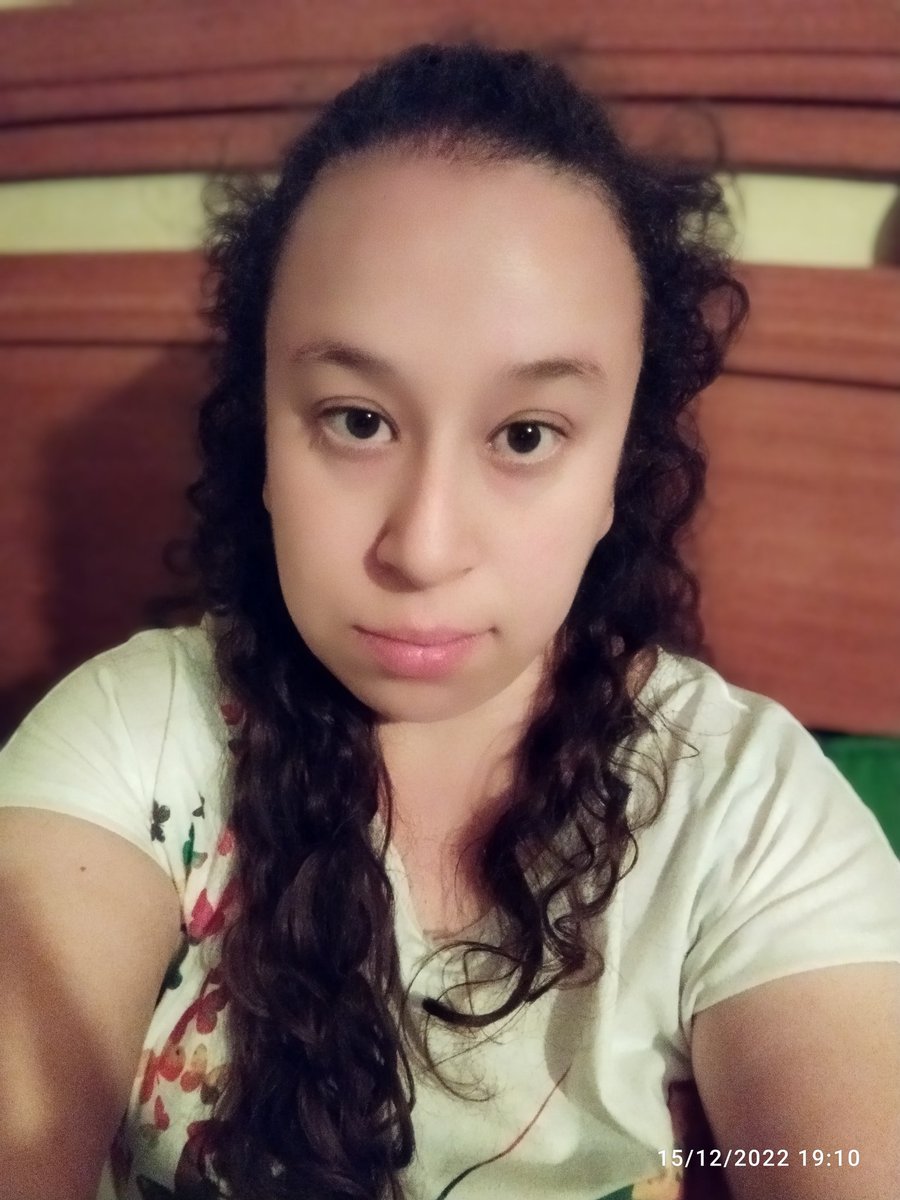ale13goga's tweet photo. Hermosa como una flor https://t.co/m1HIYOdFIq