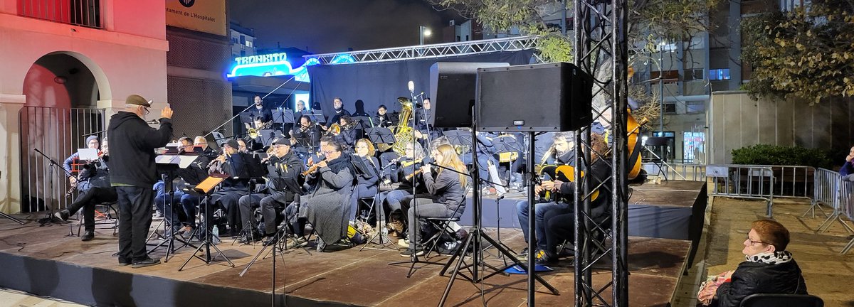 Cercavila des del Castell de Bellvís per tot Collblanc-La Torrassa. Tradició i cultura viva per celebrar! #castelldebellvis #tradicioicultura #collblanclatorrassa #aliga #bou #mulassa #lleo <a href="/TroHospitalet/">TRO</a> <a href="/ElBellvis/">Defensem el Castell de Bellvís</a> <a href="/lhdigitalh/">LHdigital</a> <a href="/EMMCACentreArts/">EMMCA</a>