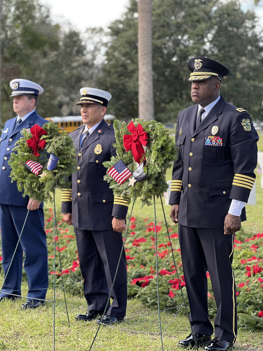 Orlando Police on Twitter "At Wreaths Across America, Chief Smith lays a wreath for POW/MIA as
