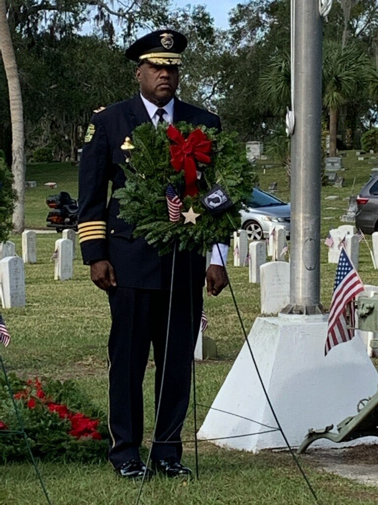 Orlando Police on Twitter "At Wreaths Across America, Chief Smith lays a wreath for POW/MIA as