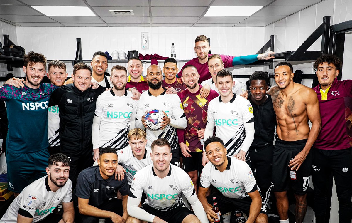 𝐓𝐄𝐀𝐌 💪🖤🤍

#DCFC