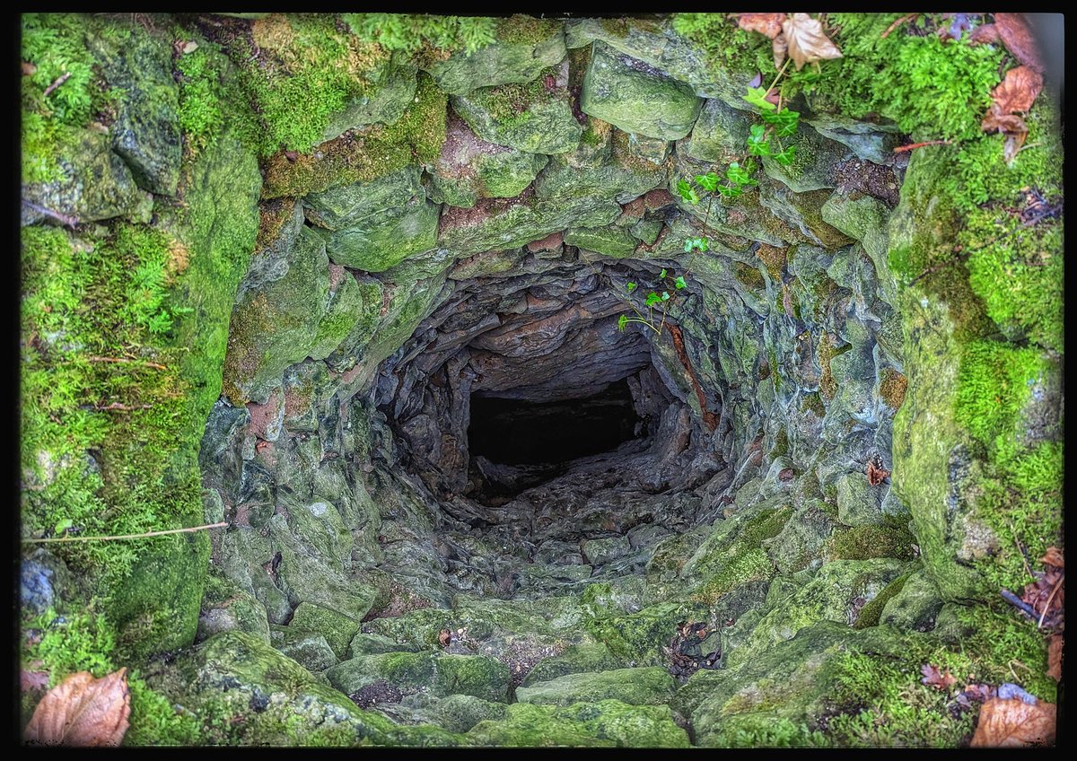 Kalimistuk's tweet photo. Mine shaft.
#Pixel7Pro #p7pro #TeamPixel https://t.co/4lO6tn0Qa0