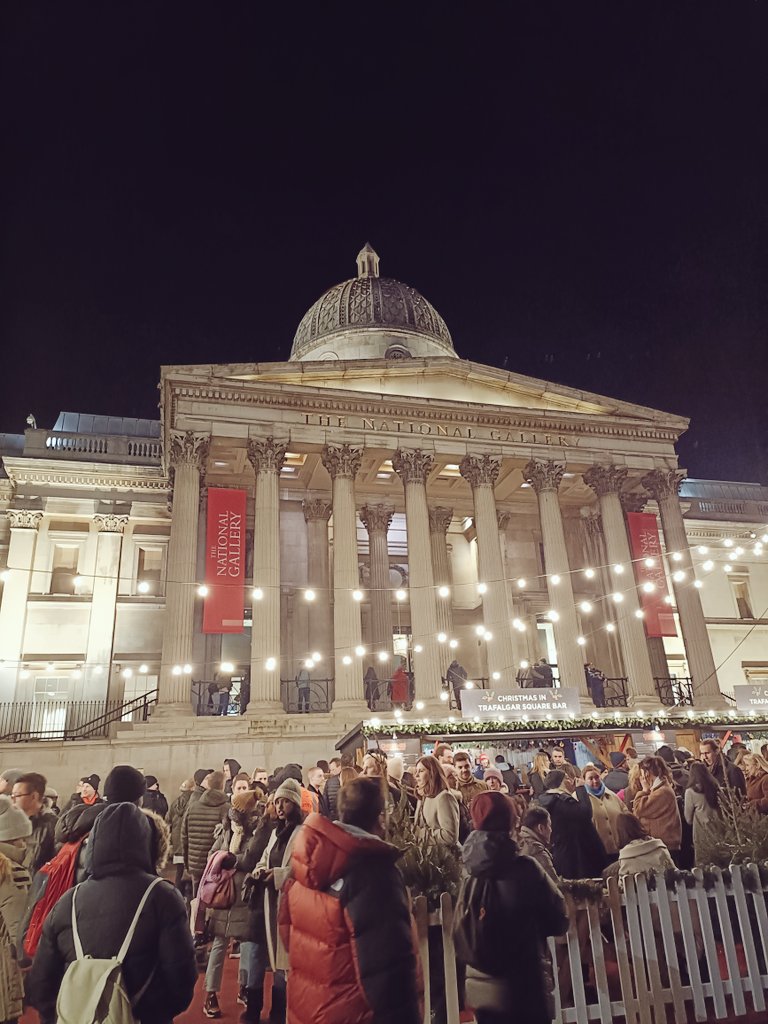 B_CR_'s tweet image. Soaking up the #festive vibes pre #Nutcracker @ENBallet.

🌲Cheers for the #ChristmasTree
@NorwayinUK. 🇳🇴👍

@NationalGallery looking majestic.

#festiveseason #festivefun #Christmas #ChristmasTree #christmas2022 #ChristmasCountdown #Christmastime