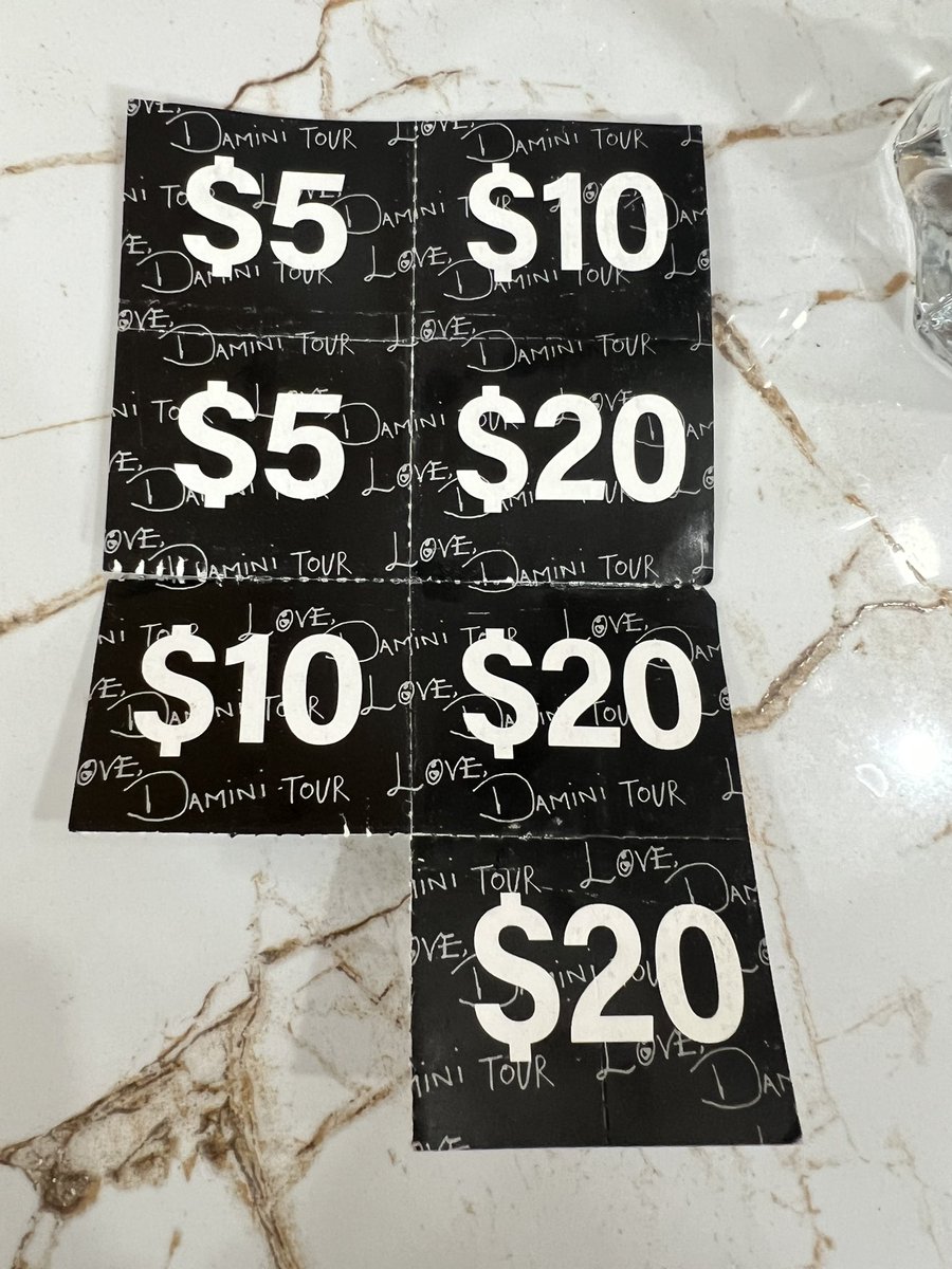 CordellBoyce's tweet image. Goin KFC n see if I could use this tday cause wdmc