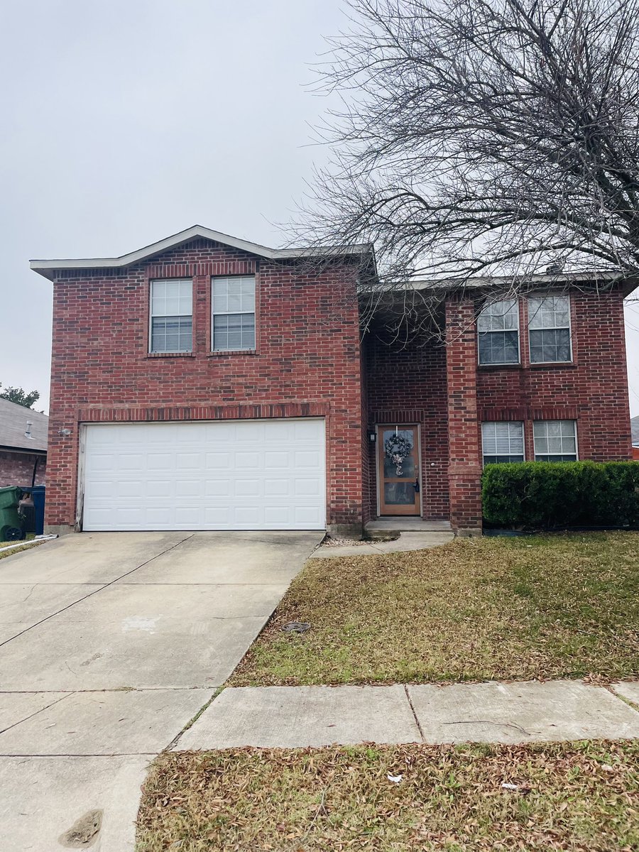 Open House today 🏡 1-5pm

1244 Regal dr Garland Texas 75040