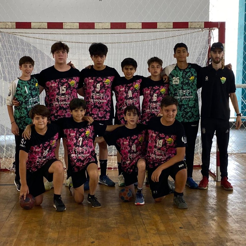 🤾‍♂️🤾‍♀️TORNEO CLAUSURA 2022 🤾‍♂️🤾‍♀️
3er y 4to puesto - MENOR MASCULINO
INICIO DE PARTIDO
Club Atlético Fénix 🆚 Club Aseba