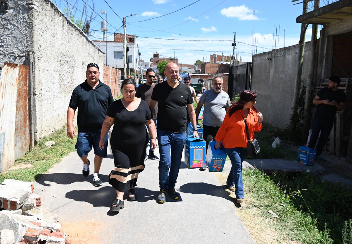 Adrian Santarelli tweet media