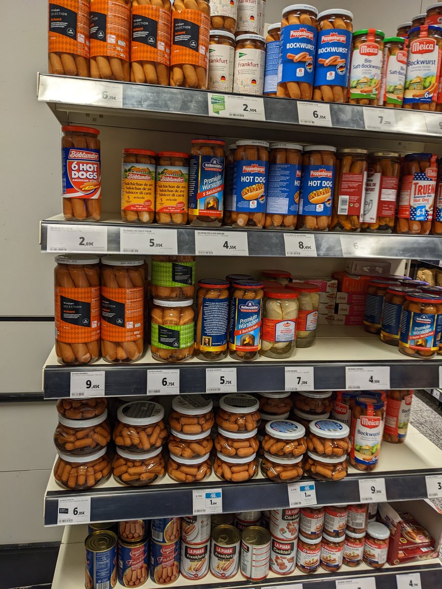 AlexiKey's tweet image. Долго терпел, но этот вопрос слишком давно не даёт мне покоя. 

Нахуя консервировать сосиски?