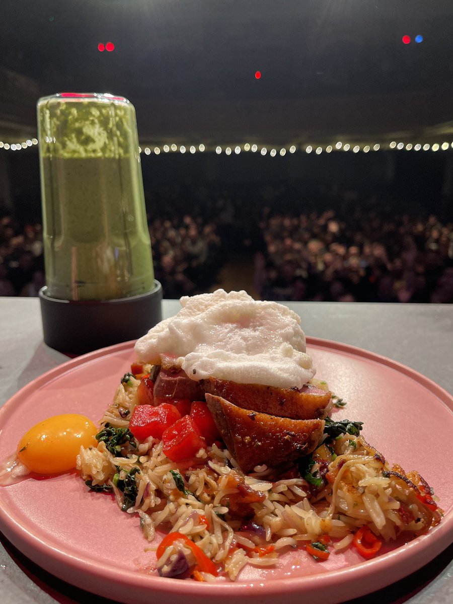 sortedfood's tweet image. .@jamieoliver @GordonRamsay Hey, Ben Ebbrell, top chef from YouTube sensation Sorted Food here. I think I've finally nailed your Christmas cover shot: you’re welcome! Make sure you give me credit for my brilliant ideas. #chefgunnachef #cheflyfe #blessed #whyamIsogoodatcooking