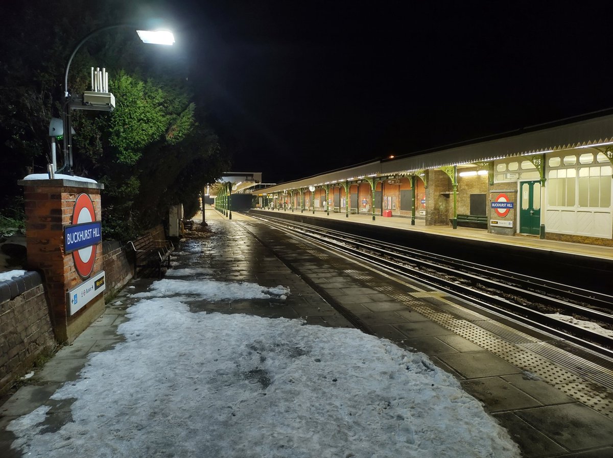 Terry 🏳️‍🌈🏳️‍🌈🏳️‍🌈 on Twitter "Who put Buckhurst Hill station at the