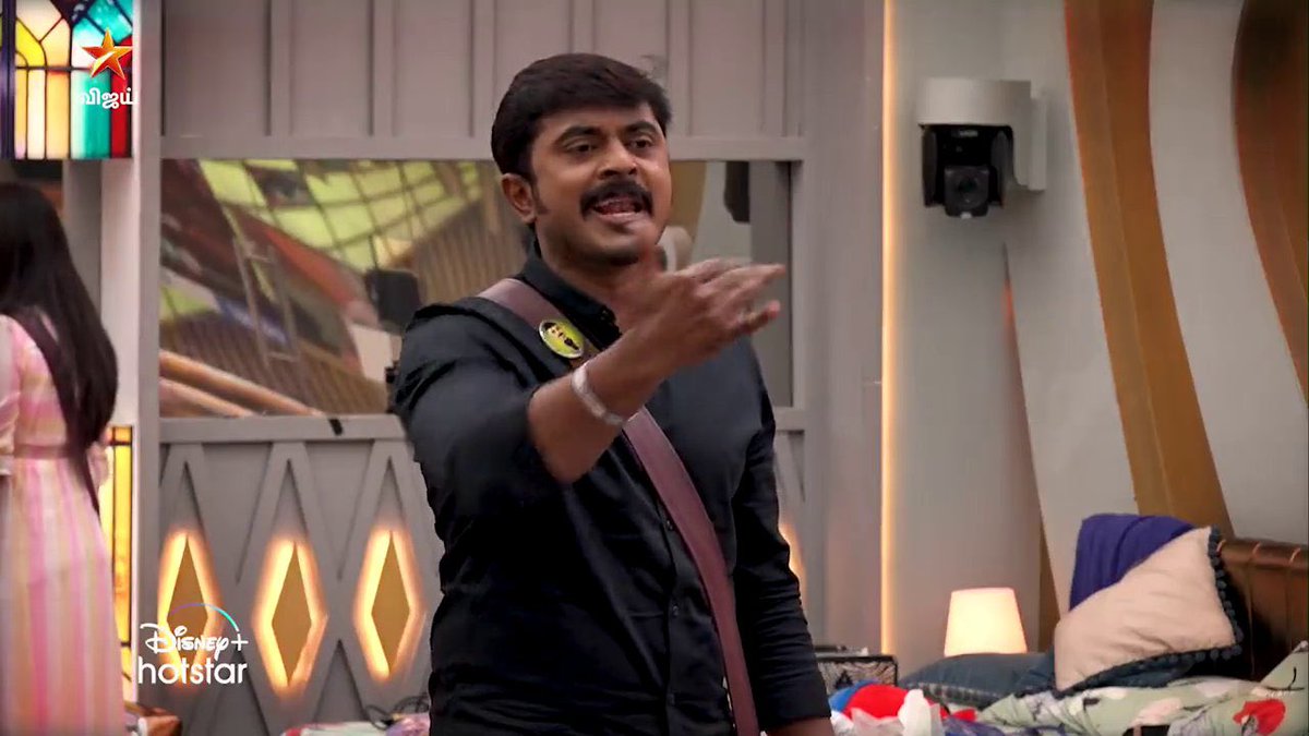 Biggboss6Tamil2's tweet photo. Who is right?

Like:-#shivin 
Retweet:-#Azeem 

#BiggBossTamil #BiggBossTamil6 https://t.co/hSSaQdDQ8w