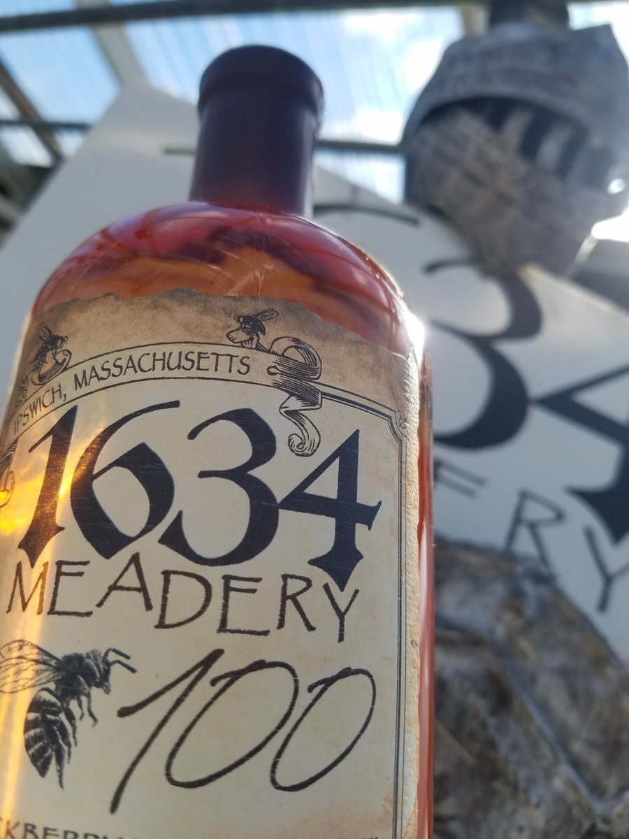 1634meadery's tweet photo. Stuck for a gift idea for the Boss?  Yankee swap? Inlaws?
#Mead makes a great one!  
New but old, sweet or dry, and always unique! https://t.co/hI1y9q8mmV