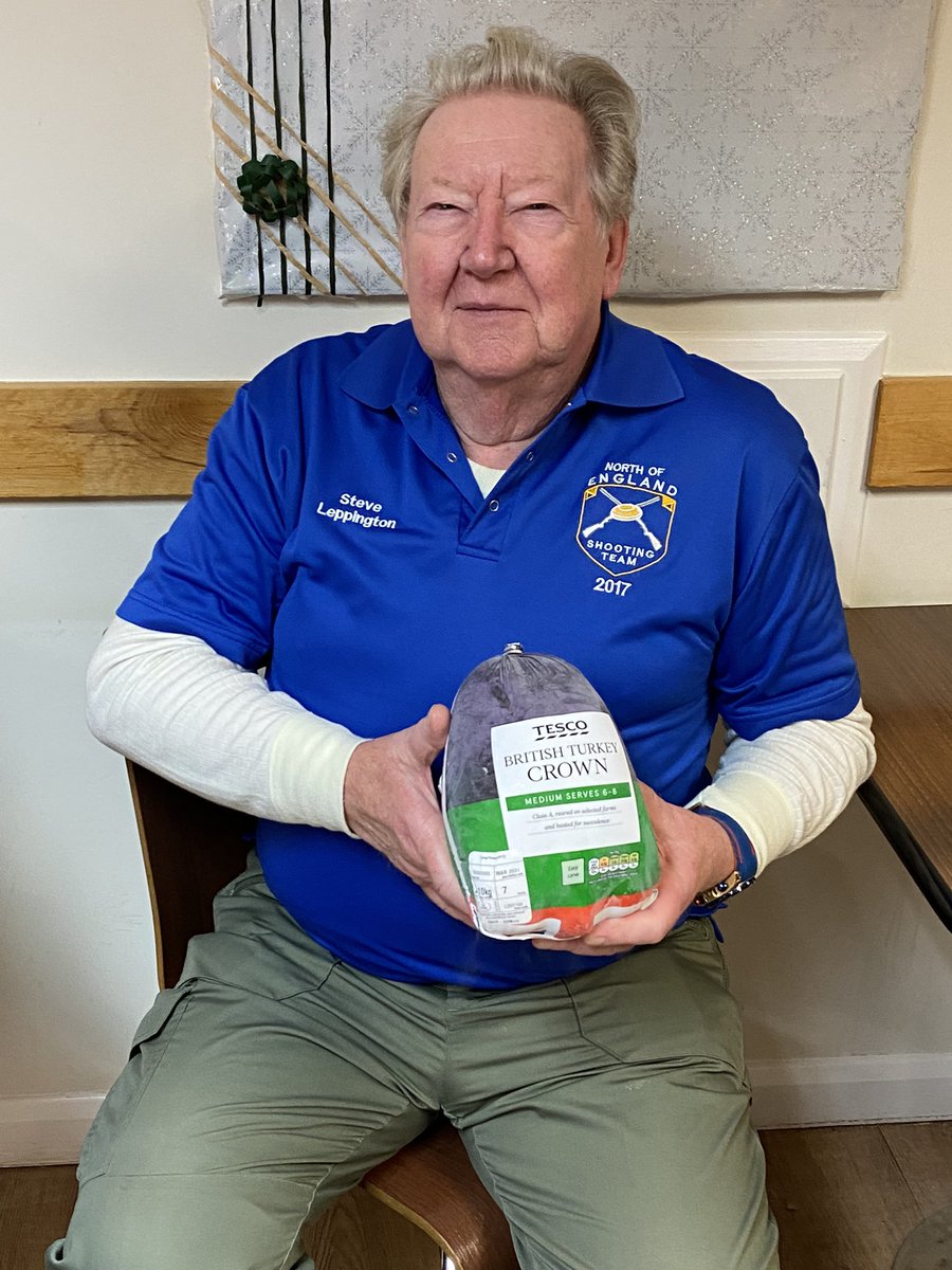 Thank you everyone for joining our festivities today there was food and prizes a plenty congratulations to the winners and the not so lucky got to console themselves with a fantastic buffet.
Well done to Steve Leppington winning the Christmas Turkey Draw.