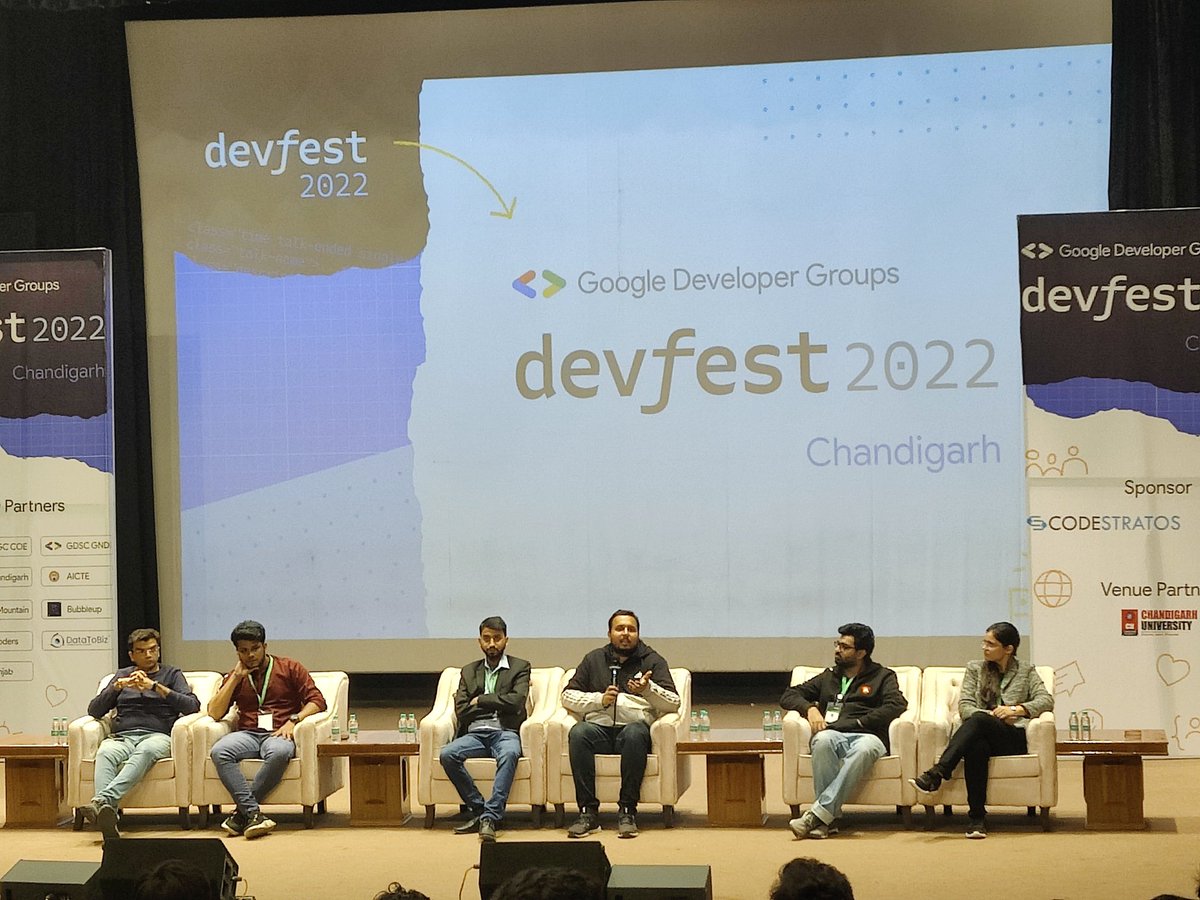 HarshitMahajan_'s tweet image. Attended my first in-person devfest today 🎑
Amazing session today by all the experts at #DevfestChandigarh22 ✨
Thank you @gdgchandigarh
For organizing this event and thanks to all the volunteers!