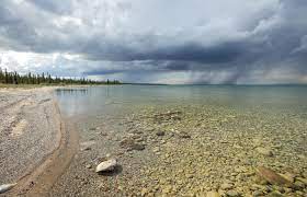 At #COP15montreal, <a href="/s_guilbeault/">Steven Guilbeault</a> &amp; the Government of the Northwest territories announce the signature of a letter of intent to conserve Great Bear lake, the 8th largest lake in the world and the most intact.