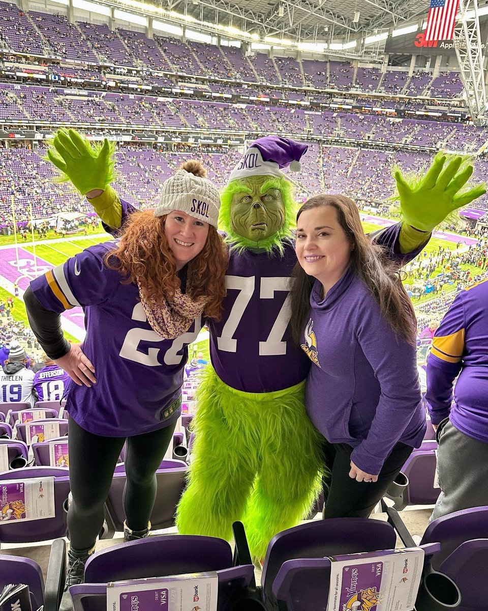 Maggiesnetting's tweet photo. Let it SKOL!! #skol #vikingshair #boldnorth #letitskol https://t.co/jAC28wlZxs