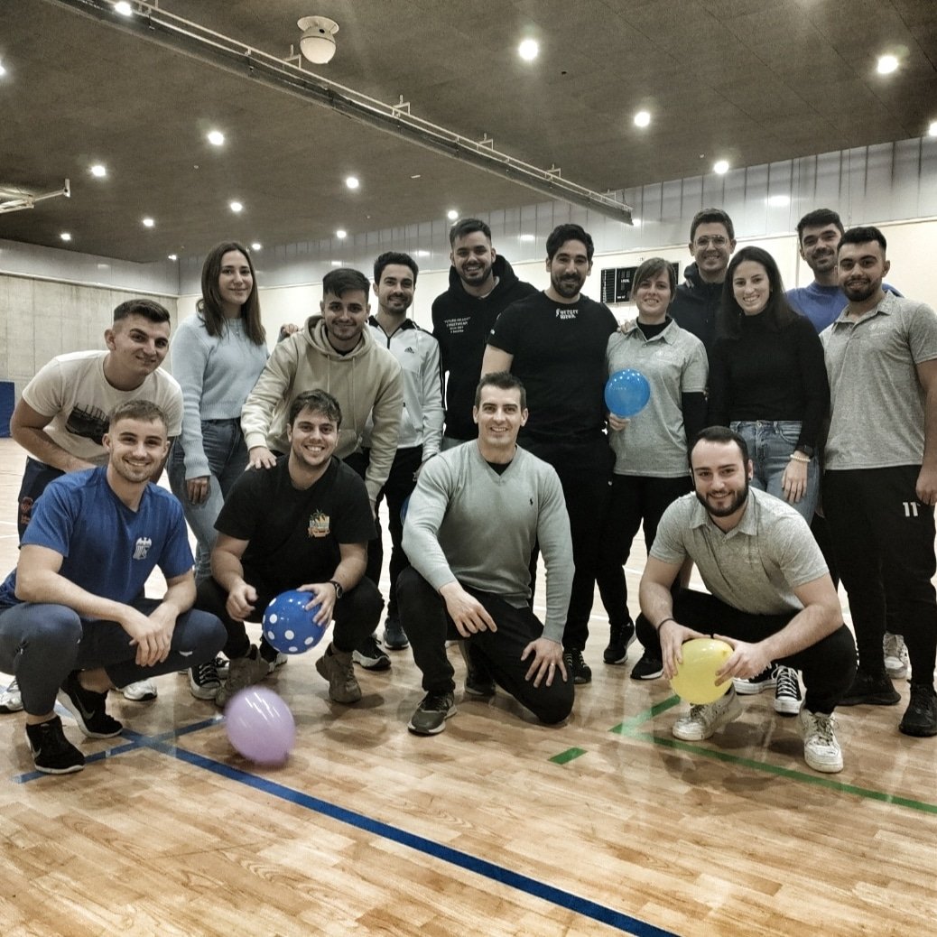 Fin de semana con mis alumnos de Máster de Ejercicio Terapéutico de <a href="/UCV_svm/">Universidad Católica de Valencia</a> hablando sobre exposición gradual al movimiento en pacientes con dolor complejo

#fisioterapia #docencia #UCV #masterfisioucv #ejercicioterapéutico #dolorcrónico