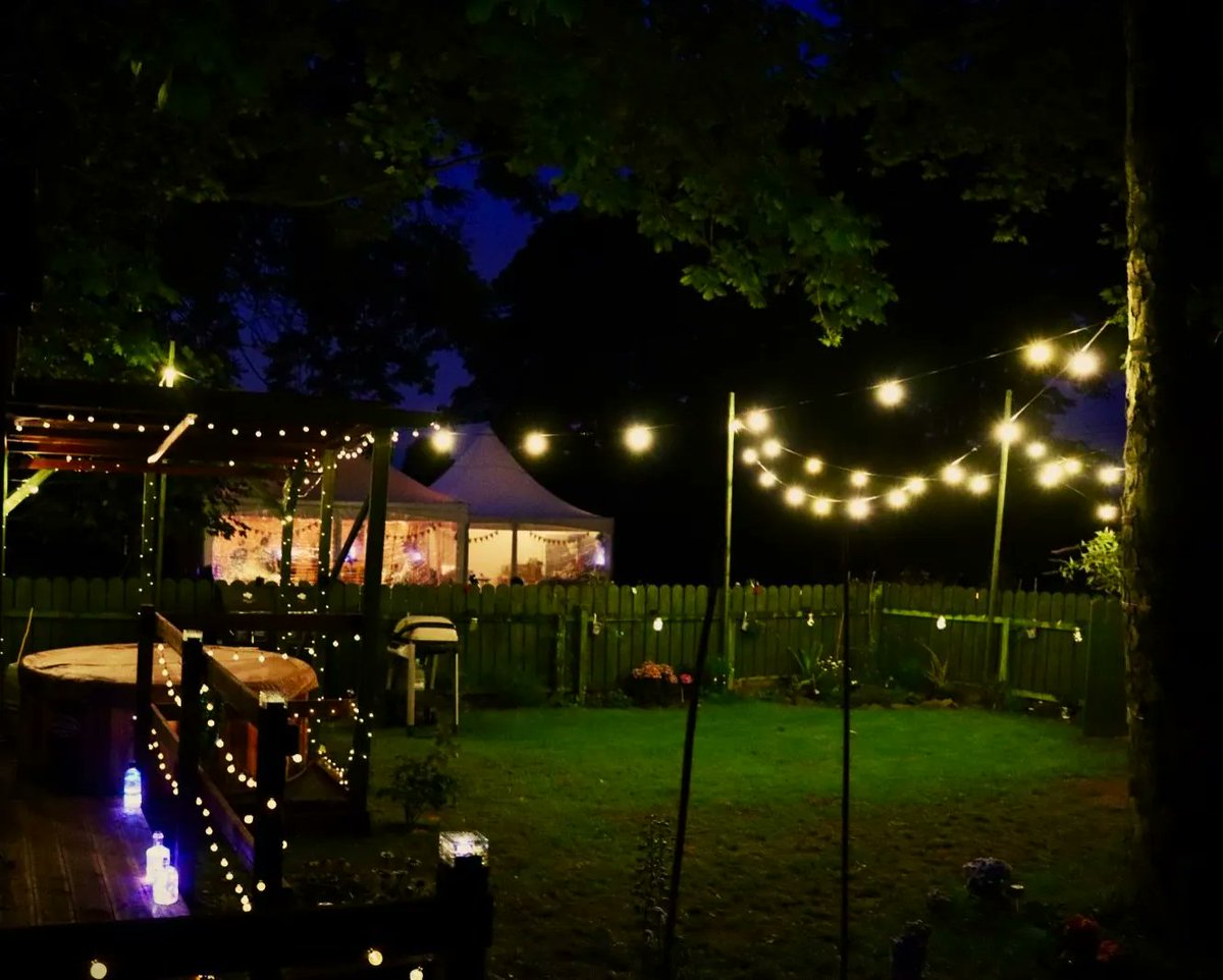 MjmMarquees's tweet image. This year more than ever, we were amazed at the ways in which our clients used lighting to enhance their own weddings. Here are just a few of our favourite lighting setups from 2022. 📸✨ 

🔗: buff.ly/3FCJIa1

#weddingseason #eventsni #lighting