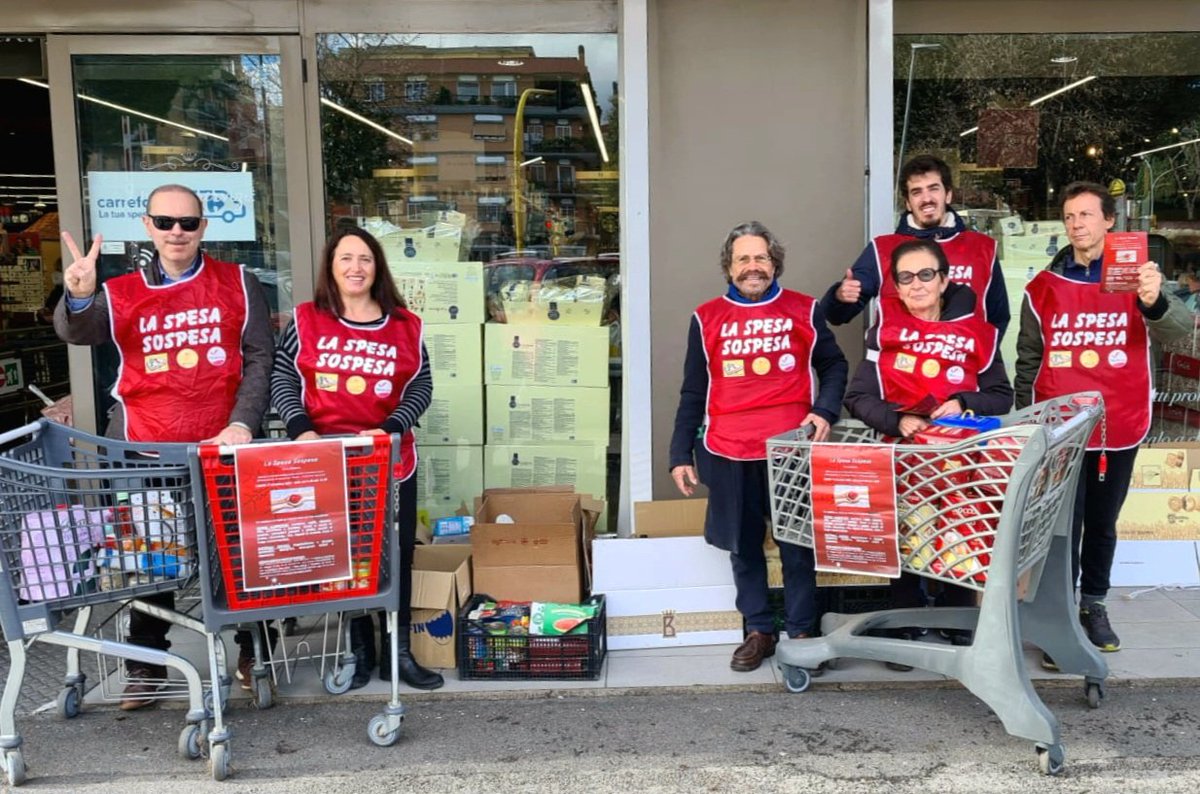 PatriziaDiCarlo's tweet photo. La #SpesaSospesa regala sempre grandi emozioni! Grazie alla generosità dei cittadini ed al grande impegno dei volontari abbiamo donato beni di prima necessità al Villaggio Solidarietà e Speranza di Suor Paola che accoglie bambini e ragazzi e dove la solidarietà è davvero di casa https://t.co/4mFRkCNceG