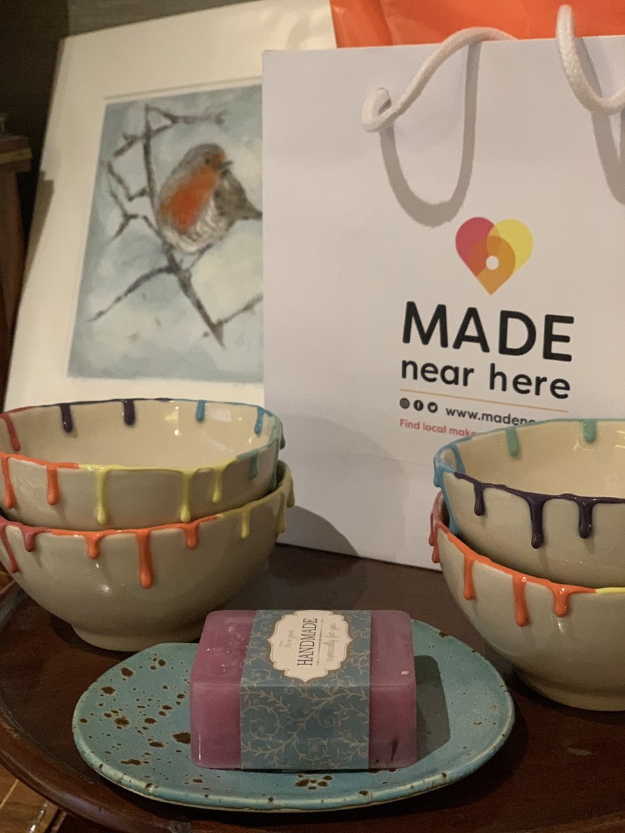 MadeNear's tweet image. Sunday Dec 17th is Day 2 of Christmas Gift Fair organised by @TomRandles1 where everything on sale is made within 100km of Randles Hotel in #Killarney