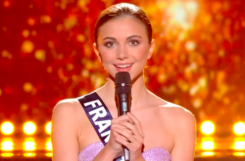MbjYass's tweet photo. il faut s'affirmer en tant que femmes effectivement je pense que je peux dire que je m'affirme en tant que femme comme le dit Diane on doit s'affirme en tant que femme #MissFrance2023 https://t.co/fe2qTNNPDF