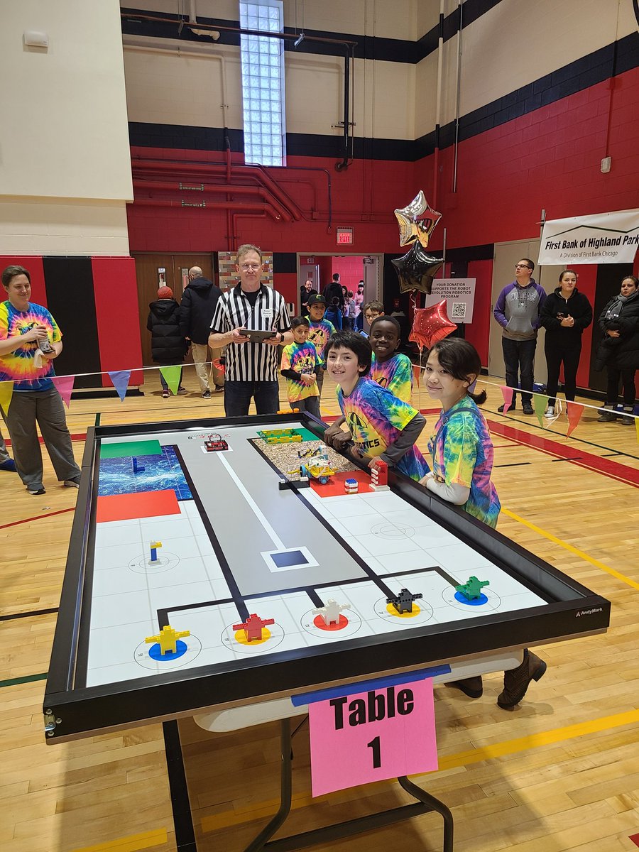 Thank you @112foundation and @bsteinbach for an amazing Robotics event. Thank you, Heather Phillips and Laetizia Moreau, for making this season fun @otmonarchs! @D112Teachers @NSSD112 #SomosOT #112Leads #STEM