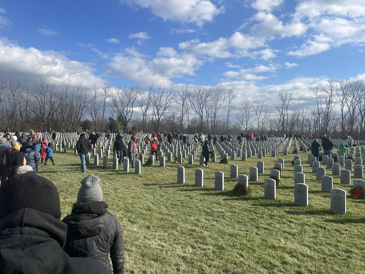 Bprobie (@brian_bhines) on Twitter photo Special day with <a href="/JakeHines55/">Jake Hines</a> helping support Wreaths Across America - Fort Indiantown Gap
#neverforget Special day with <a href="/JakeHines55/">Jake Hines</a> helping support Wreaths Across America - Fort Indiantown Gap
#neverforget