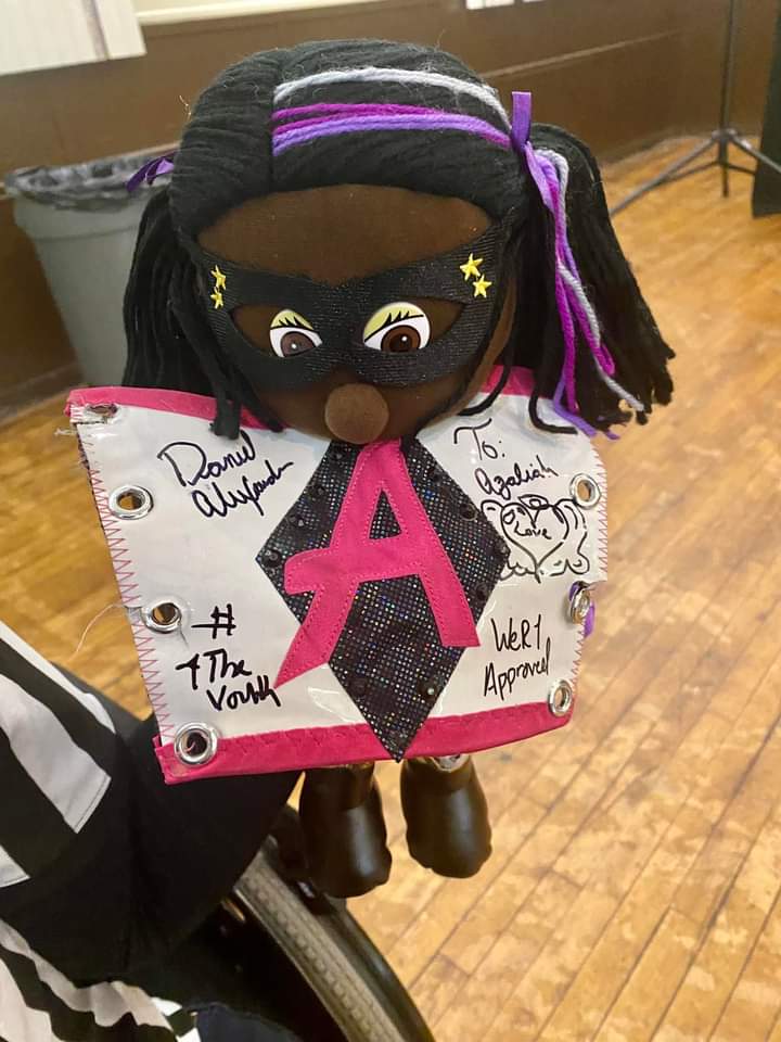 DanielATG215's tweet image. .@BCW_Wrestling_ 🔥 Gave a special girl a piece of my gear 😍 #4TheYouth