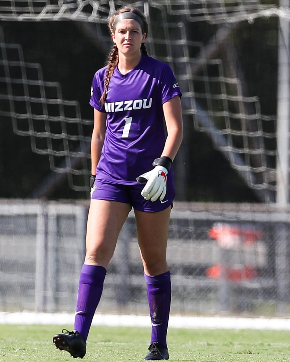 MizzouSoccer's tweet photo. It's @mckenna_888's birthday❗️

Happy Birthday, McKenna 🎈🎁

#MIZ🐯 #TakeTheStairs⚽️ https://t.co/N0Joje2Mdt
