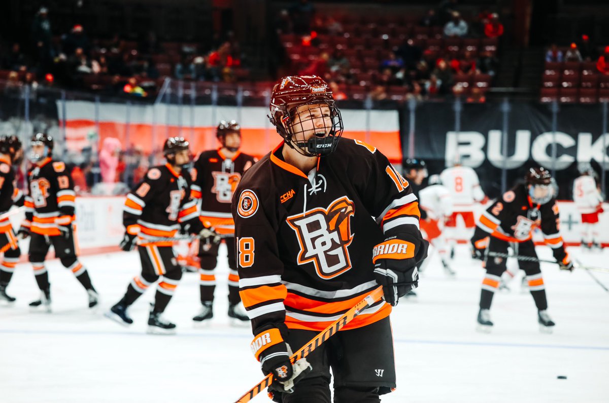BGSUHKY's tweet photo. Puck drop: 🔜 https://t.co/Gd3tlB9Gb4