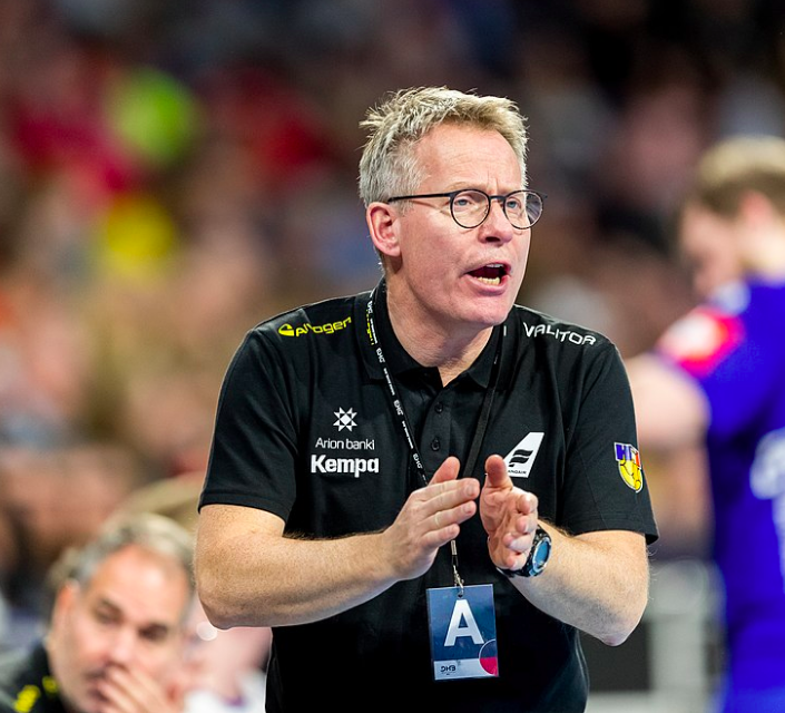 Höllin er úrelt tweet media