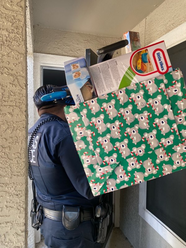 DPDSWNPO's tweet image. It's that time of year again. Southwest NPOs assisting with the Santa Cop Event, delivering toys for the holiday season. #Santacops