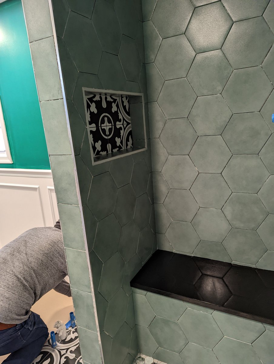 FBrenovations's tweet photo. The shower bench is ready, its black marble top matching the threshold. It truly is about the details.
#firebellyeffect #bathroom #shower #remodel #construction #building #interior #contractor #house #decor #homedesign #dmv #AlexandriaVA #Alexandria #ArlingtonVA #washingtondc https://t.co/HIXyvz8aU1