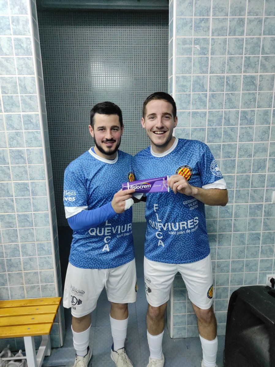 FSJoventMolletB's tweet photo. El #JugadorFisiocrem d'avui és molt fàcil, però no en tenim un, sinó dos: els 'tetes' Feixas!

Exhibició d'escàndol al principi de la segona part, amb 3 gols i dos pals que han creat en 4 minuts. Espectacle al municipal! 🔥🔥 https://t.co/NORJnP8wdh