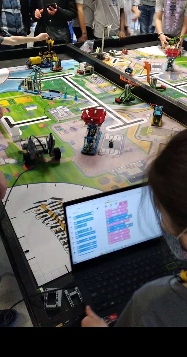 Kculhane211's tweet image. Math is awesome! Today I am spending my Saturday at my daughter&apos;s Lego robotics competition. Thank you to her teachers @HCDSB_StFrancis for providing this opportunity. #mathisawesome #codingisfun