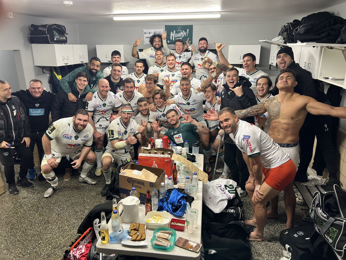 👏👏 La victoire après 84 minutes de vaillance dans le froid gallois !

#DRAPAU #ChallengeCupRugby #HonhaSection