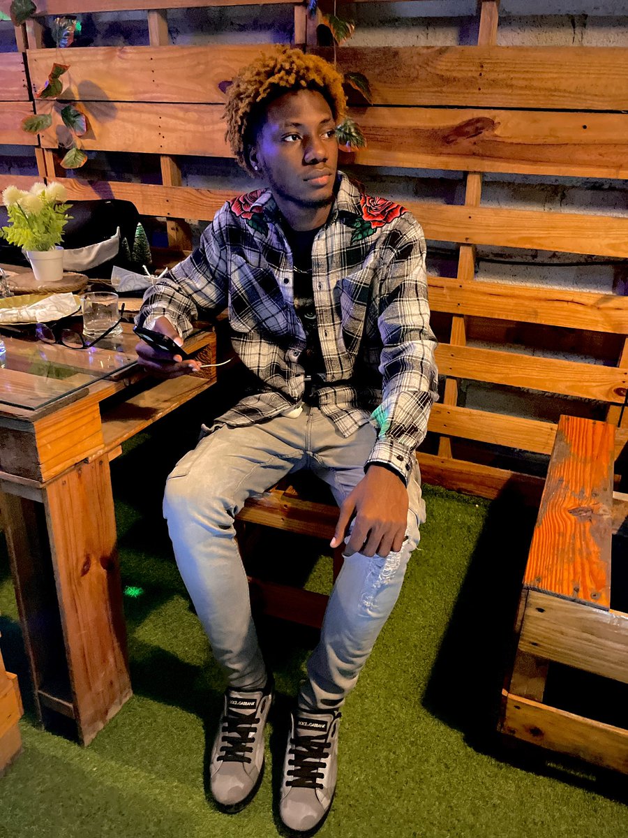 customize509's tweet photo. Got so much on my mind 🤦🏾‍♂️ https://t.co/EwiorutIv6