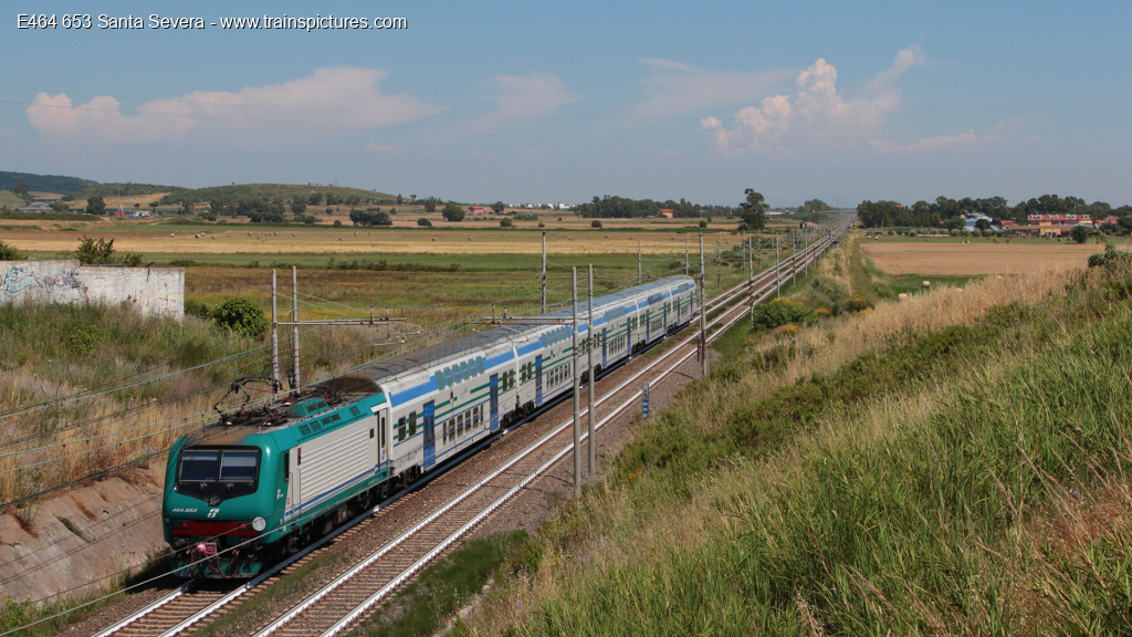 TrainspicturesC's tweet photo. Rubrica: Le universali E464
E464 653 Santa Severa, 03/06/2015
Foto 1920x1080 FullHD: https://t.co/r0KoYLuyWF
#fotografieferroviarie #treni #trainspictures #railpictures #ferrovia #e464 #italia #italy #lazio #lazio #romacapitale #santamarinella https://t.co/qZoiC7INLS