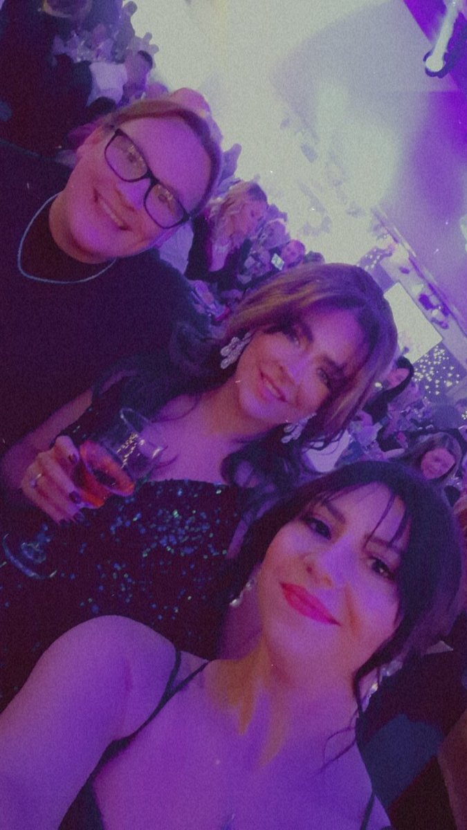 vanessajxx's tweet photo. #dtglitterball @garry__spence  Table 67 Tequila Shots 🥂❤️💃 https://t.co/u71EhnhrU0