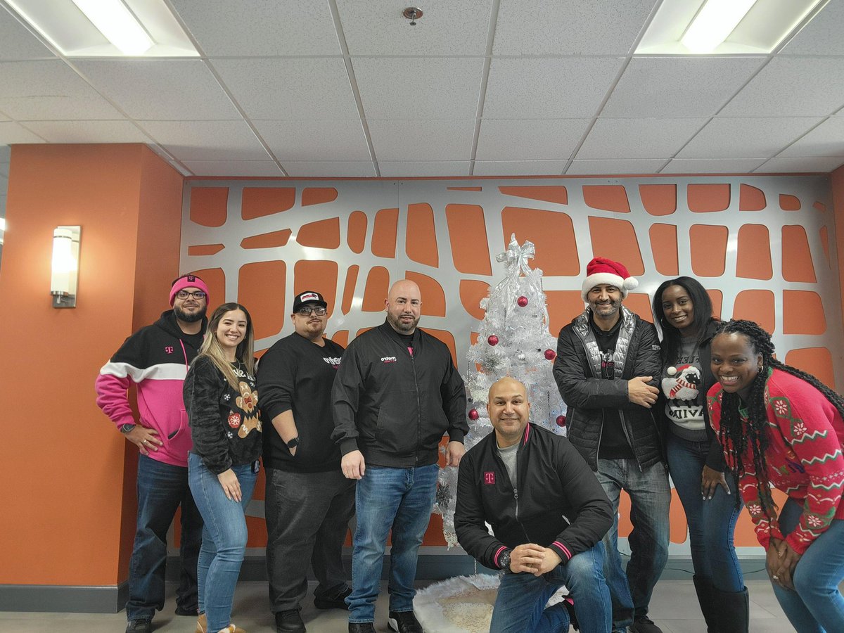 Steve DeVito (@devito_steve) on Twitter photo Reindeer run with awesome people! #greaterphilly <a href="/kcampbel46/">Kevin Campbell</a> <a href="/AnnieG_FL/">Annie Garcia</a> <a href="/thayesnet/">Terry Hayes</a> Reindeer run with awesome people! #greaterphilly <a href="/kcampbel46/">Kevin Campbell</a> <a href="/AnnieG_FL/">Annie Garcia</a> <a href="/thayesnet/">Terry Hayes</a>