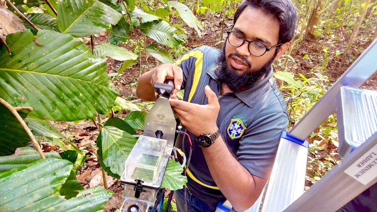 For the first time in #Bangladesh, one of handful in Asia, we’re measuring tree leaf, stem, and soil methane fluxes from #Lawachara national park! It is very important for country’s C-budget estimation. The leaf chamber, made by <a href="/CredoSense19/">CredoSense Inc</a>, will soon be available in market!