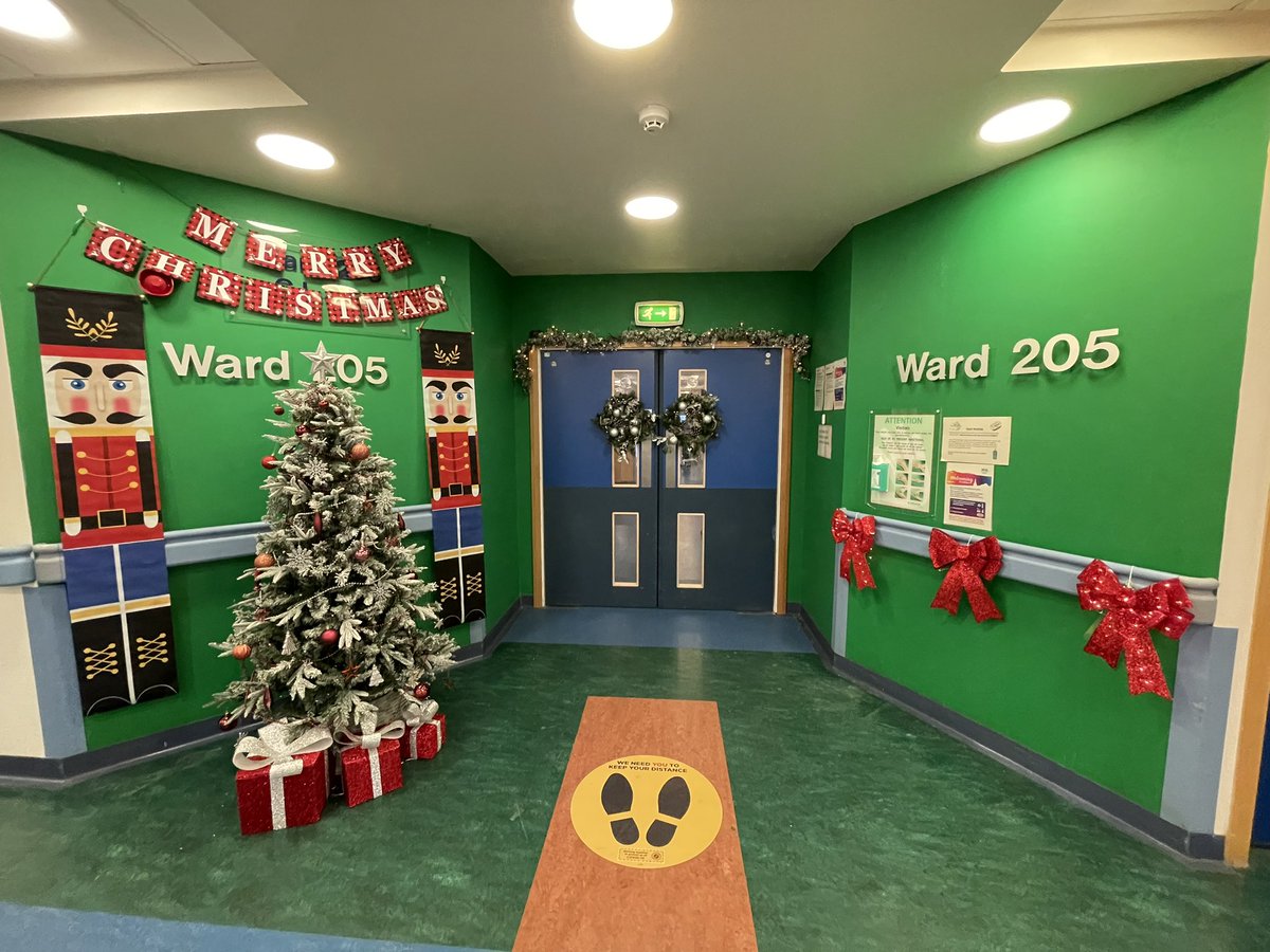 Ward 205 trying to bring some Christmas spirit to <a href="/RIE_Lothian/">Royal Infirmary of Edinburgh</a>