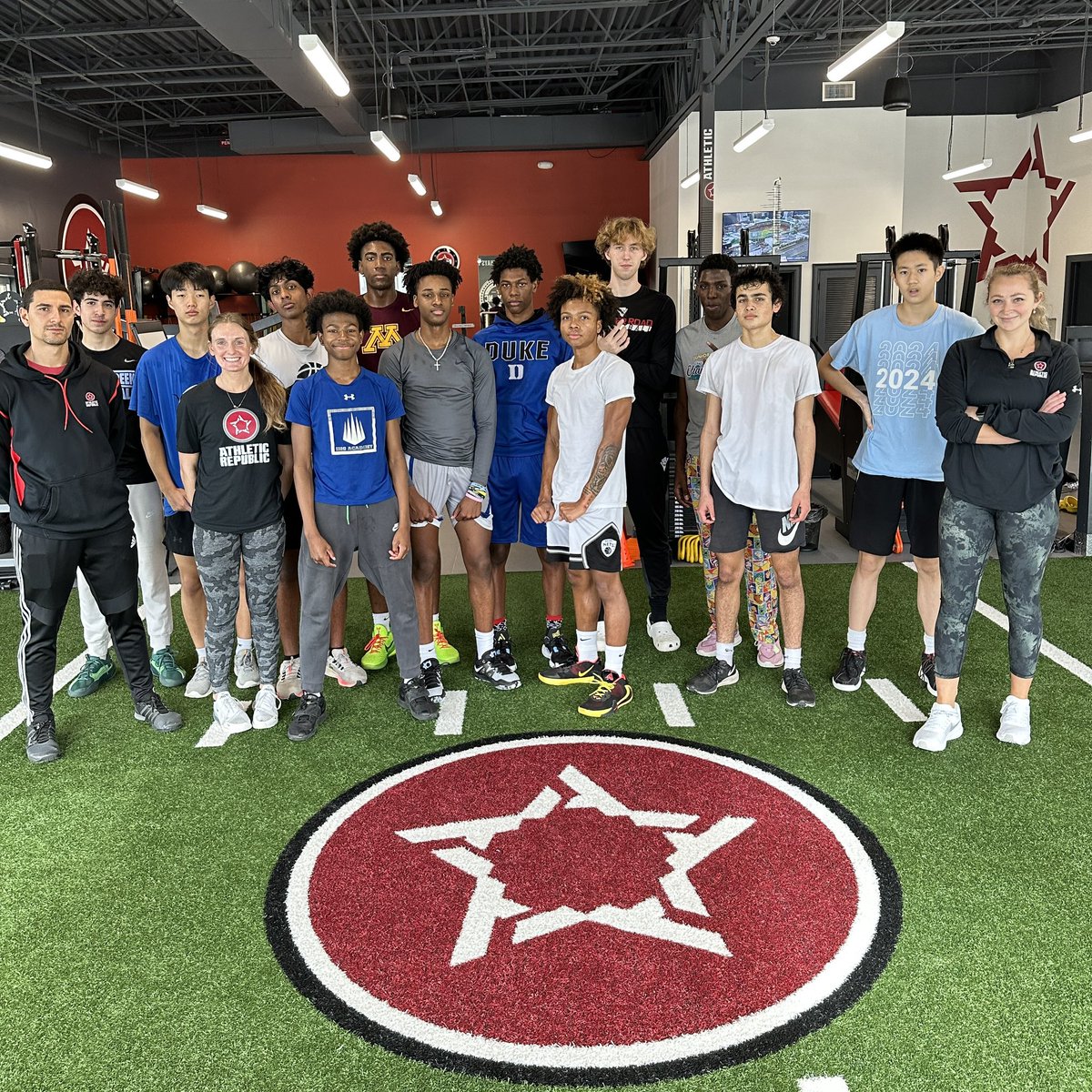AthRepublicCary's tweet photo. We’ve enjoyed the chance to train members of the Panther Creek HS Men’s JV &amp; Varsity basketball teams these last few weekends.  Wishing them much success in their upcoming tournaments in Charlotte and back here for the @JohnWallHoliday.  

@PChoopcoach @PantherCreekAth https://t.co/Fdf1ieTb3y